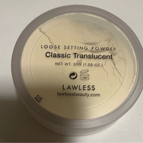 Lawless face loose setting powder - Picture 3 of 3